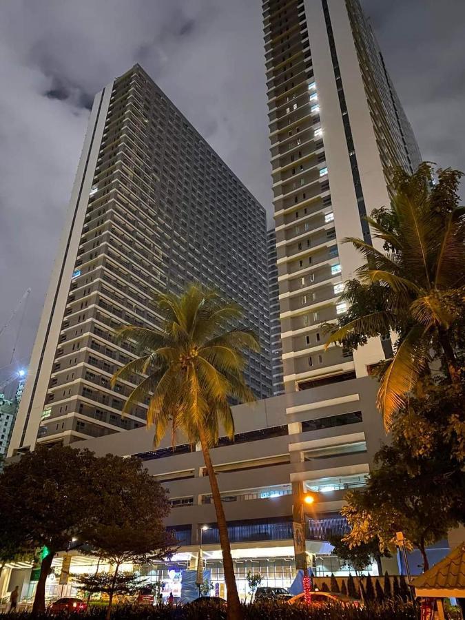 One Bedroom Condo Unit Fame Residences Manila Kültér fotó