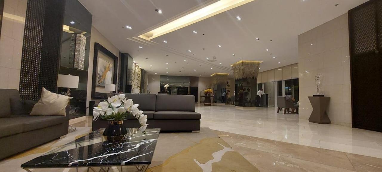 One Bedroom Condo Unit Fame Residences Manila Kültér fotó