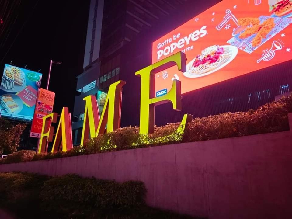 One Bedroom Condo Unit Fame Residences Manila Kültér fotó
