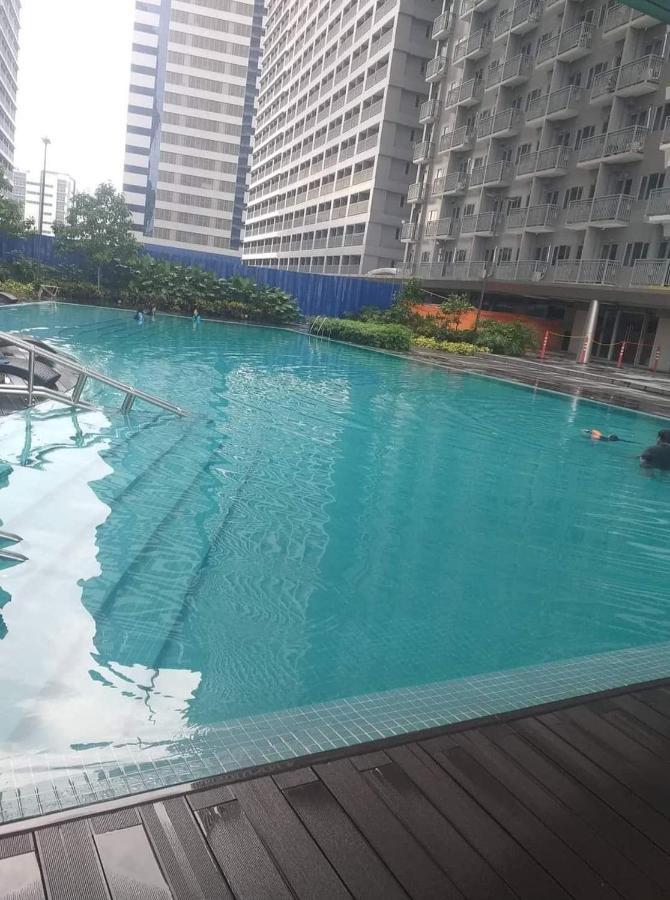 One Bedroom Condo Unit Fame Residences Manila Kültér fotó
